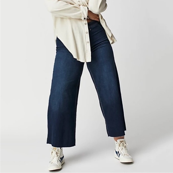 Free People Denim - NEW Free People We the Free Crvy Counter Culture Button Fly Wide Leg Crop Jeans